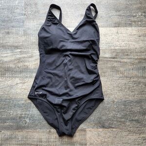 Speedo Women’s Black One Piece V-Neck Swimsuit Double Lined Support Modest Sz 12